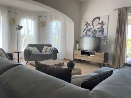 Serre Oupia, Belle villa inspirée du sud avec piscine privée - Photo 3