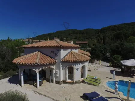 Serre Oupia, Belle villa inspirée du sud avec piscine privée - Photo 5
