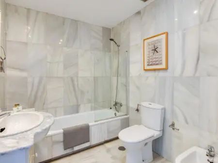 Villa de Rêve en Bord de Plage à Puerto Banús, Marbella - Photo 11
