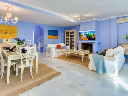 Villa de Rêve en Bord de Plage à Puerto Banús, Marbella - Photo 13