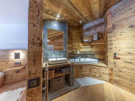 Appartement raffiné avec cheminée, balnéo et Wi-Fi à Val-d’Isère - Photo 13