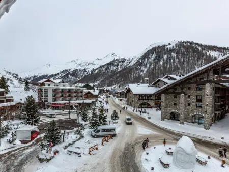 Appartement raffiné avec cheminée, balnéo et Wi-Fi à Val-d’Isère - Photo 14