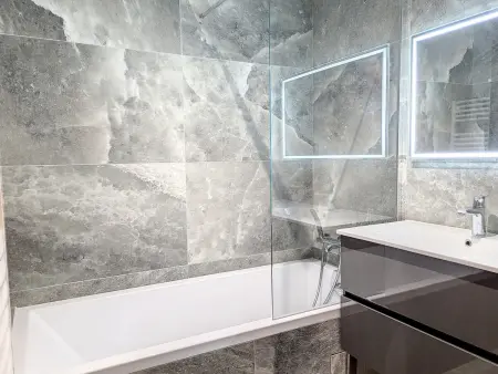 Appartement lumineux avec Spa, Billard et Parking inclus - Photo 7