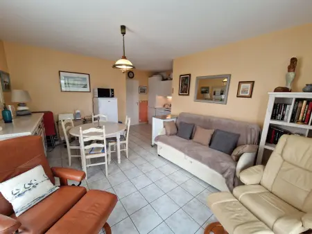 Chatelaillon-Plage Centre-Ville: Apt 4 pers, balcon, parking, piscine, wifi - Photo 3