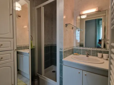 Chatelaillon-Plage Centre-Ville: Apt 4 pers, balcon, parking, piscine, wifi - Photo 9