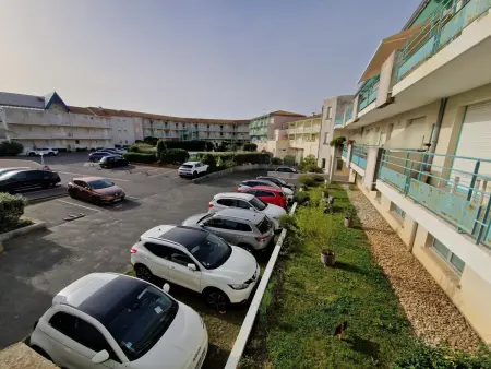 Chatelaillon-Plage Centre-Ville: Apt 4 pers, balcon, parking, piscine, wifi - Photo 11