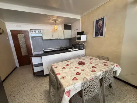 Maison 3 pièces mezzanine, 80m de la plage, terrasse et A/C - Photo 4