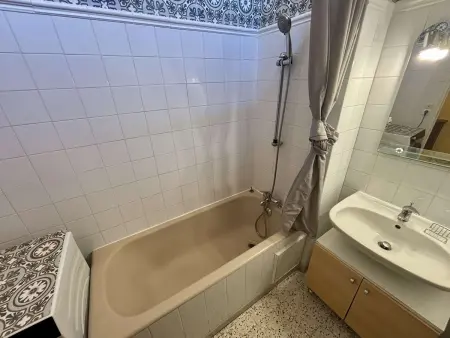 Maison 3 pièces mezzanine, 80m de la plage, terrasse et A/C - Photo 15