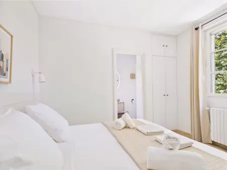 Superbe Maison Climatisée avec Piscine au Cœur de Maussane - Proche Commerces et Activités! - Photo 24