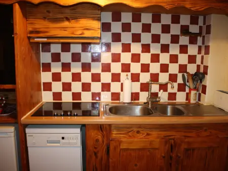 Appartement chalet à 2 pièces au pied des pistes à Chamrousse - Photo 5