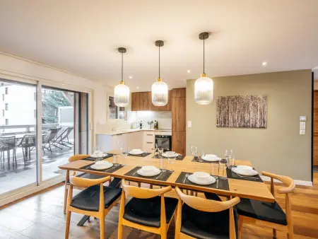 Appartement spacieux T4 de 110m² avec terrasses et parking, parfait pour vos vacances - Photo 2