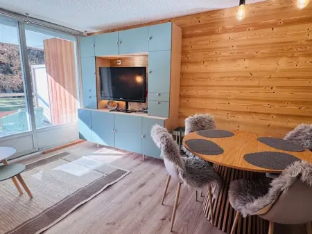 Studio idéal pour 4, au pied des pistes avec grande terrasse - Photo 2