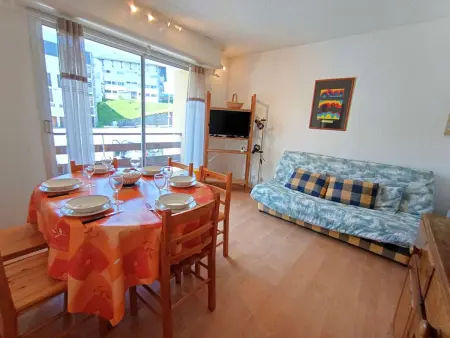 Studio Cabine 6 Pers avec Balcon, Exposé Sud, à 1700m d'Altitude à Saint-Lary-Soulan - Photo 1