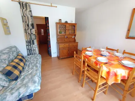 Studio Cabine 6 Pers avec Balcon, Exposé Sud, à 1700m d'Altitude à Saint-Lary-Soulan - Photo 2