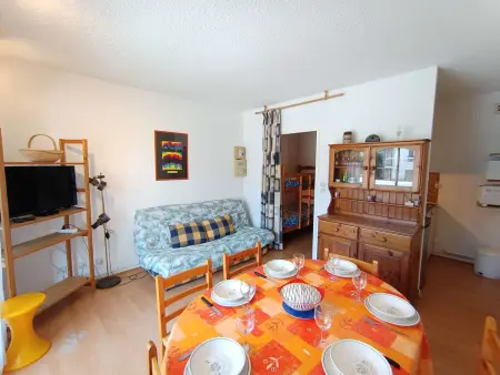 Studio Cabine 6 Pers avec Balcon, Exposé Sud, à 1700m d'Altitude à Saint-Lary-Soulan - Photo 3