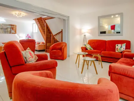 Maison avec piscine, animaux OK - 12 pers., Gite 12 personnes à Saint Hilaire sous Romilly - Photo 1