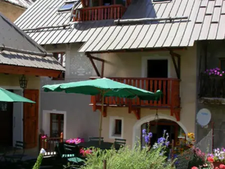 Chalet spacieux et équipé, 8 pers, à 300m des pistes, Serre Chevalier-Le Bez - Photo 2
