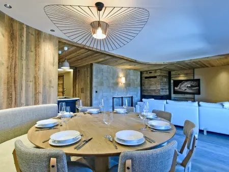 Appartement skis aux pieds, cheminée, conciergerie 5* - Photo 4