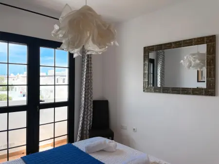 Villa Confort avec Piscine Privée, Proche Plages et Commerces à Corralejo - Photo 18