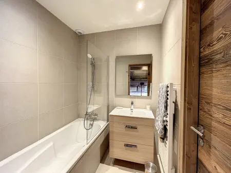 Appartement 4 Chambres avec Terrasse et Parking à Combloux - Photo 18