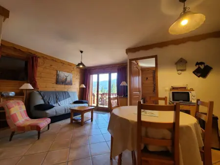 Appartement 3 pièces cosy, 6 personnes, près de la piscine et du ski bus, parking inclus. - Photo 1