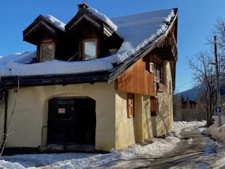 Spacieuse Maison 8 Pers à Serre Chevalier avec Jardin, Balcon et Cheminée - Photo 8