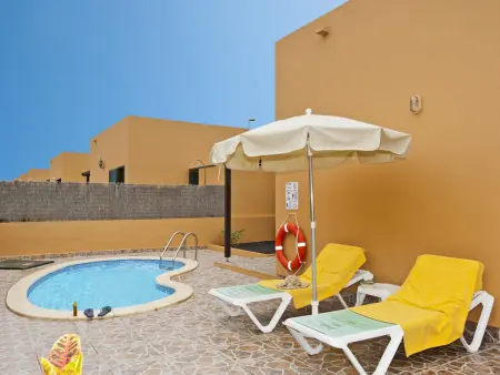 Maison Familiale avec Piscine Privée à Mi-Chemin entre Corralejo et El Cotillo, Capacité 4+1 Enfant - Photo 1