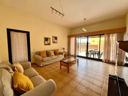 Maison Familiale avec Piscine Privée à Mi-Chemin entre Corralejo et El Cotillo, Capacité 4+1 Enfant - Photo 2