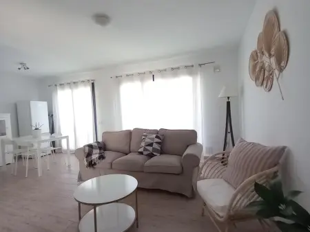 Maison de vacances confortable avec piscine à Corralejo, proche plage et commodités - Photo 3