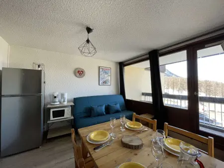 Charmant Studio 4 Pers avec Balcons, Parking et Accès Direct aux Pistes – Montgenèvre - Photo 1