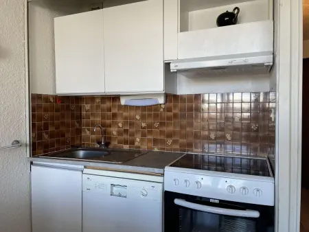 Charmant Studio 4 Pers avec Balcons, Parking et Accès Direct aux Pistes – Montgenèvre - Photo 11