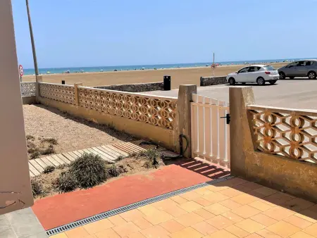 Appartement T2 en Bord de Mer avec Terrasse et Parking à Port-la-Nouvelle, 5 Couchages - Photo 1