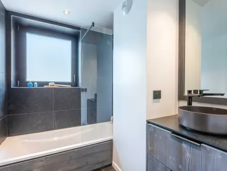 Bel appartement avec wifi, garage, cheminée et grande terrasse au pied des pistes à Val-d'Isère - Photo 12