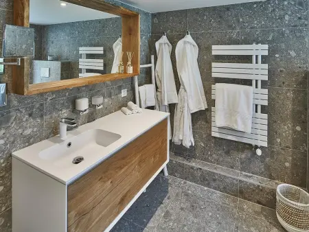 Suite Or avec Sauna Privatif et Cuisine Équipée - Idéale pour un Séjour Relaxant en Alsace - Photo 6