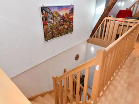 Gîte convivial avec terrasse abritée, 3 chambres, cuisine équipée, espace détente, proche autoroutes et pistes cyclables. - Photo 8