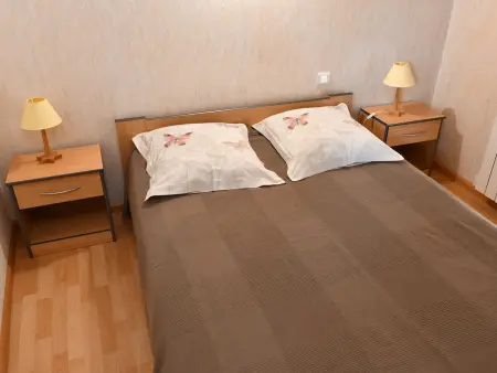 Gîte convivial avec terrasse abritée, 3 chambres, cuisine équipée, espace détente, proche autoroutes et pistes cyclables. - Photo 21