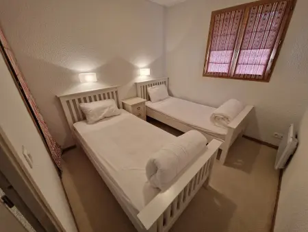 Spacieux appartement 4 pièces pour 6 - 3 chambres - 65m2 - Balcon - Proche télécabine - Photo 2