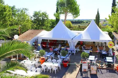 Caravanpark Domaine Sainte Véziane Bessan  Mobilhome Confort 3ch 6p, Mobil-home à Bessan avec piscine commune - Photo 4