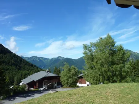 Charmant T2 avec terrasse, parking et cave - 4 pers, proche randonnées et ski fond - Photo 3