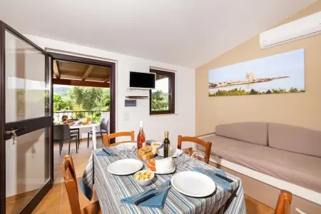 I Tesori del Sud - App 2-roomed - 2/3 pax first floor, Ferme à Vieste près du parc Gargano - Photo 1