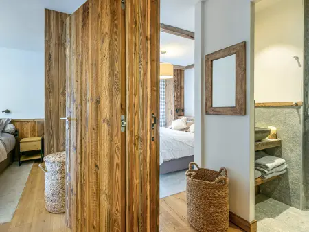 Bel appartement de standing dans résidence neuve au pied des pistes à Val-d'Isère - Photo 12