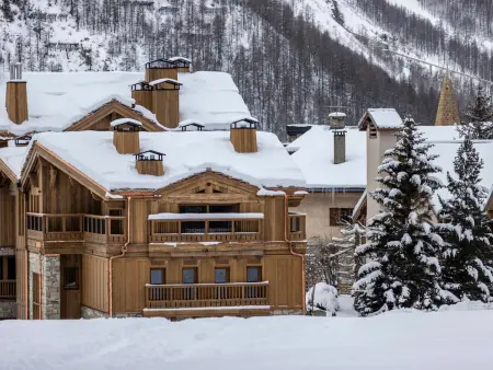 Bel appartement de standing dans résidence neuve au pied des pistes à Val-d'Isère - Photo 19