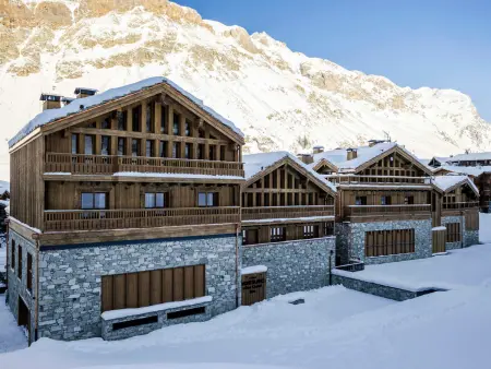 Bel appartement de standing dans résidence neuve au pied des pistes à Val-d'Isère - Photo 23