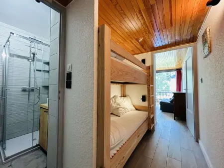 Studio Cabine Rénové avec Balcon et Parking Près des Pistes – La Salle-les-Alpes - Photo 13