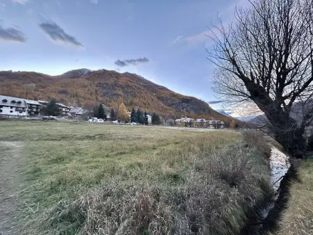 Studio Cabine Rénové avec Balcon et Parking Près des Pistes – La Salle-les-Alpes - Photo 15