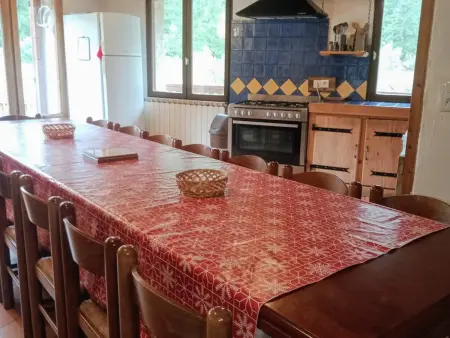 Chalet spacieux 6 pièces avec cheminée, barbecue, près des pistes, parking privé - Photo 1