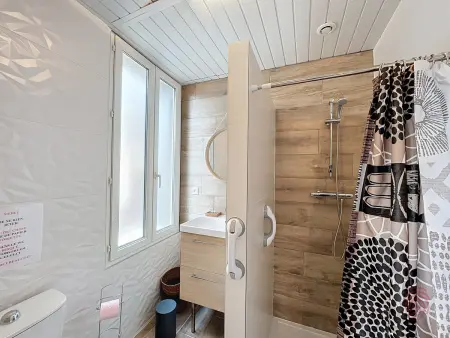 Appartement F2 Climatisé avec Terrasse à 100m des Thermes et du Centre de Lamalou-les-Bains - Photo 11