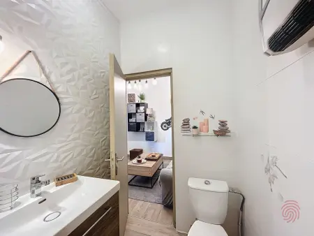 Appartement F2 avec terrasse, climatisation et proche des Thermes - Lamalou-les-Bains - Photo 14