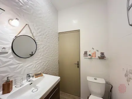 Appartement F2 avec terrasse, climatisation et proche des Thermes - Lamalou-les-Bains - Photo 15