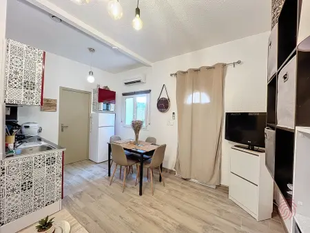Appartement F2 avec terrasse, climatisation et proche des Thermes - Lamalou-les-Bains - Photo 16